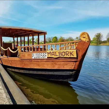 U Kasi Z Widokiem Na Zamek Malborski *