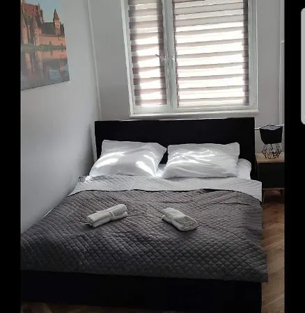 U Kasi Z Widokiem Na Zamek Malborski *