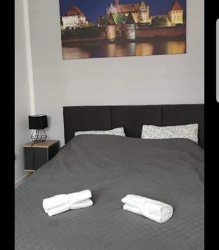 U Kasi Z Widokiem Na Zamek Malborski Malbork